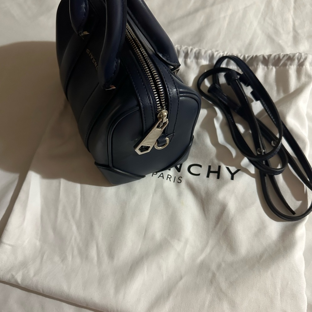 Authentic Givenchy Mini - Picture 2 of 2